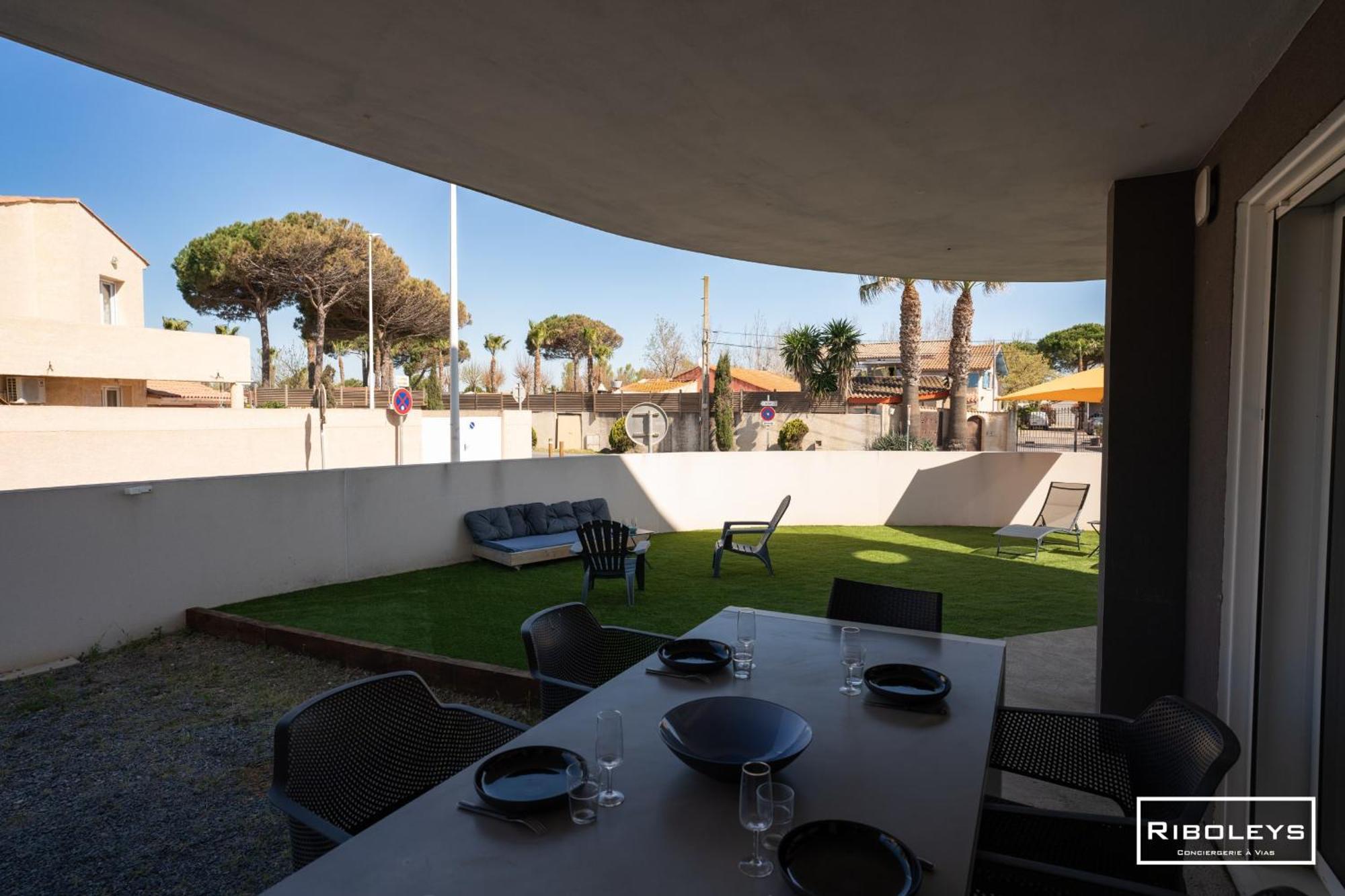 Grand T3 Neuf Climatise Avec Wifi A 100M De La Plage Vias Buitenkant foto