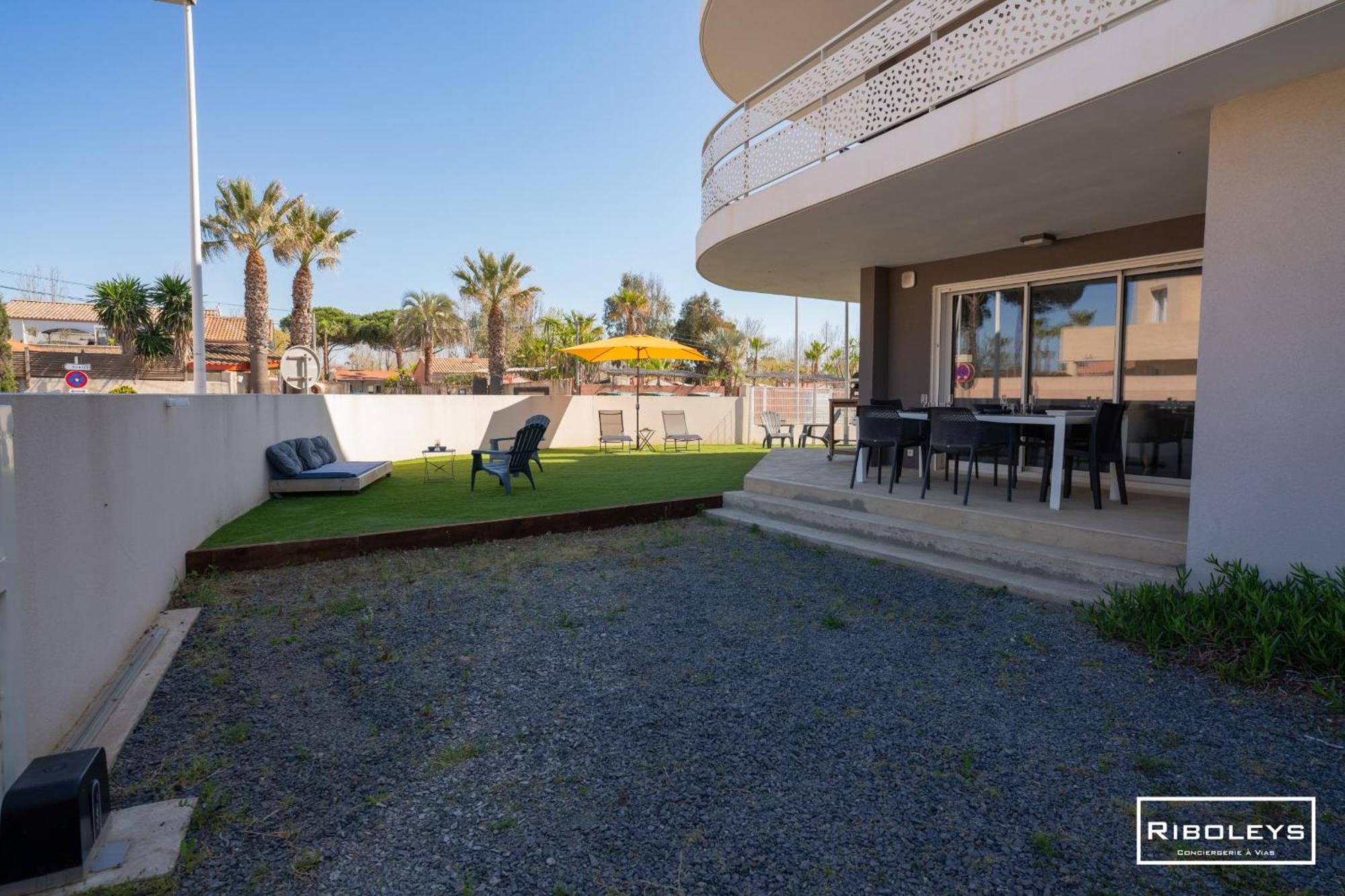 Grand T3 Neuf Climatise Avec Wifi A 100M De La Plage Vias Buitenkant foto
